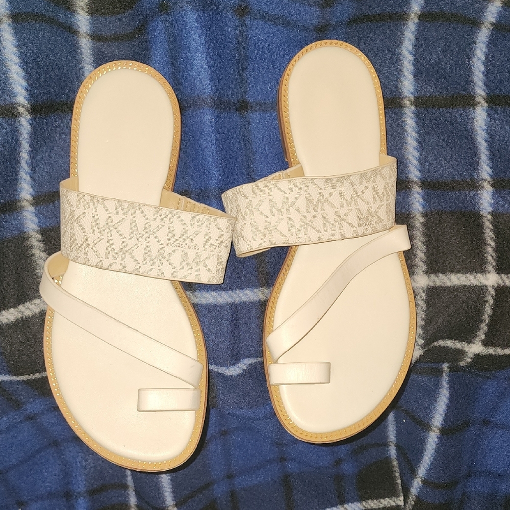 Michael Kors Pratt Flat Sandal Women's 7.5 Cream And Gold